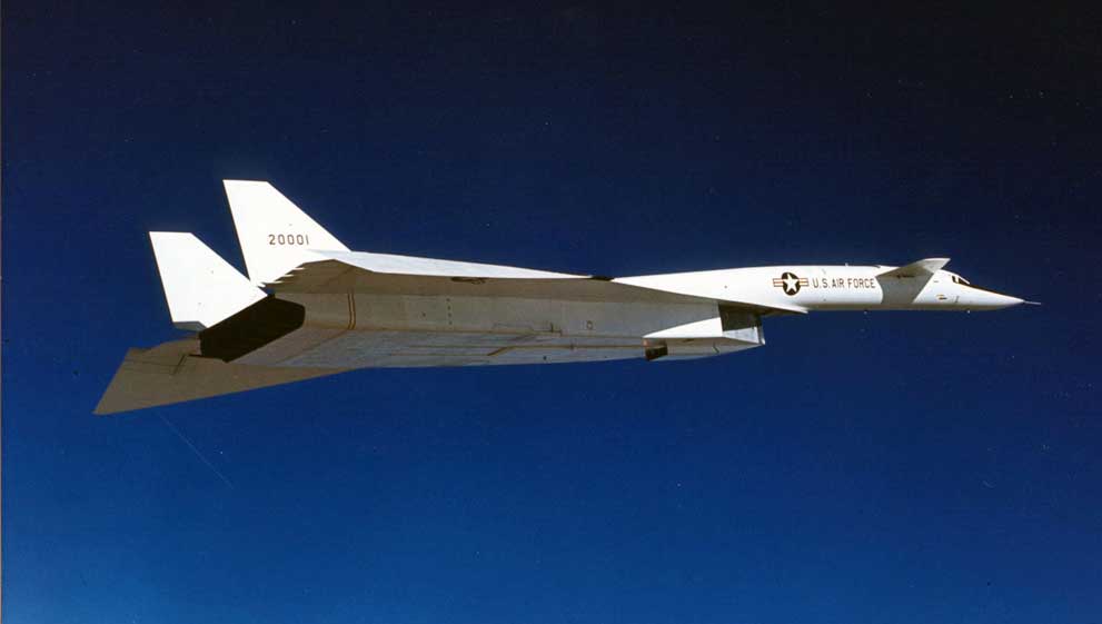 The Legend of the Super-Fast Mach 3 XB-70A Valkyrie Bomber Can Now Be Told